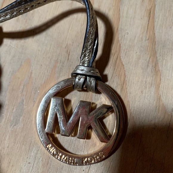 Michael Kors Braided Shoulder strap woven bag - Picture 3 of 7